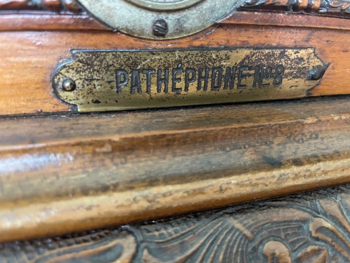 Pathephone 3.jpg