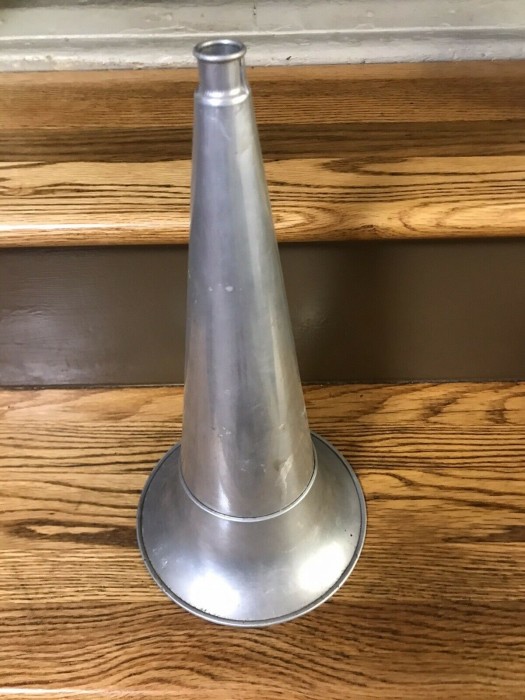 aluminum horn.jpg