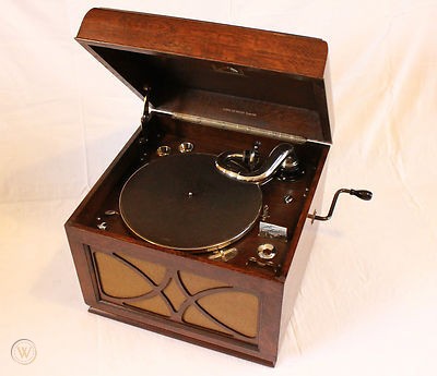 hmv-150-table-grand-wind-gramophone_360_48a0b39e7f710f18f7f00e9a3d7629f3.jpg