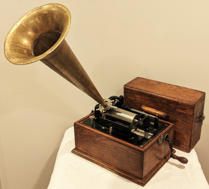 Square Top 2 Latch Standard (6).jpg