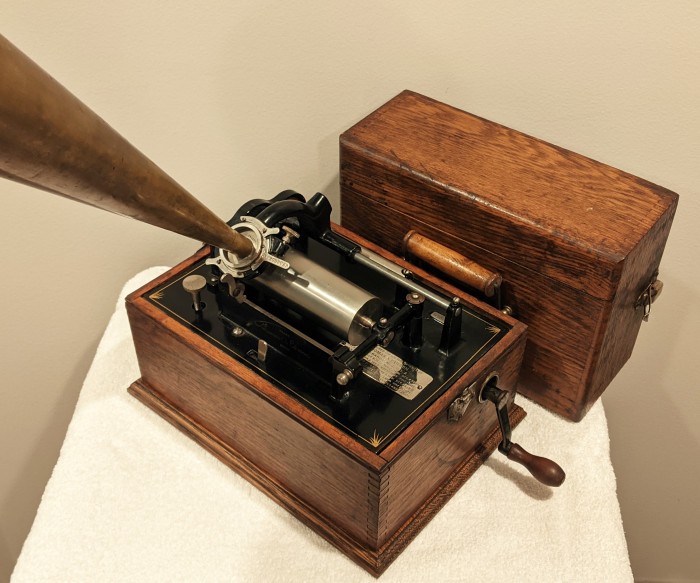 Square Top 2 Latch Standard (2).jpg