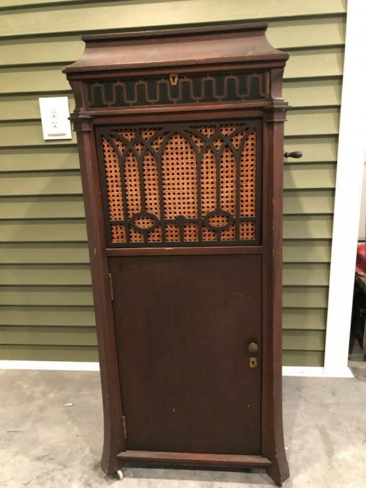 Edison model 250.jpg