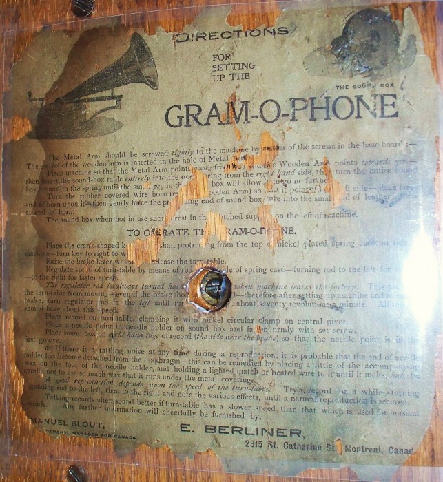 1900 Canadian Berliner (10).JPG