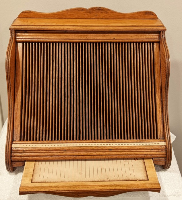 H&S Display Cabinet (4).jpg