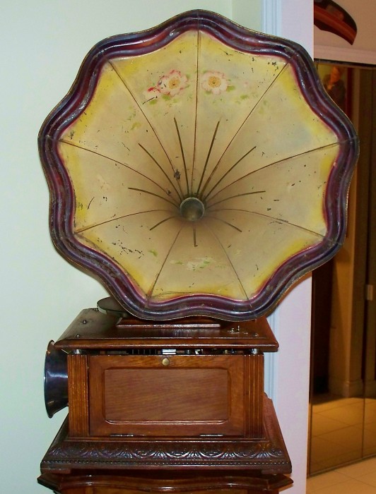 Paillard #206  Gramophone(3).JPG