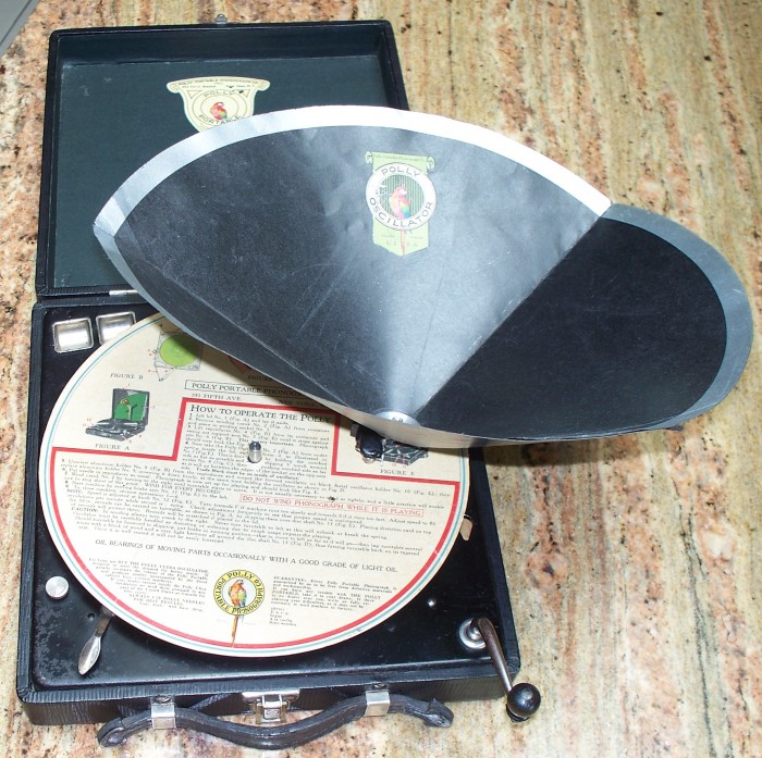 1920's Polly Phonograph (4).JPG