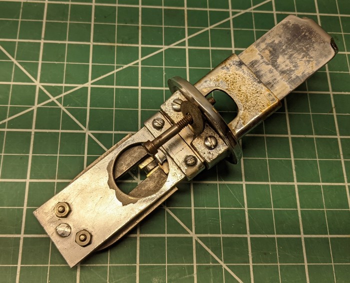 Hexaphone coin-shute (2).jpg