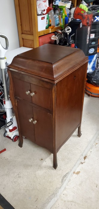 Victrola1.jpg