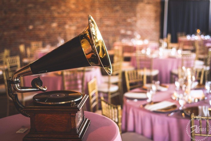 Phono @ wedding.jpg
