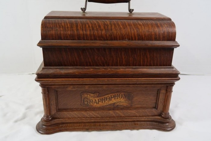 Graphophone BF Lid.jpg