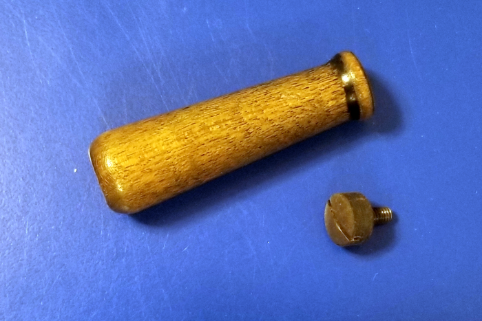 edison wooden lift knob.png