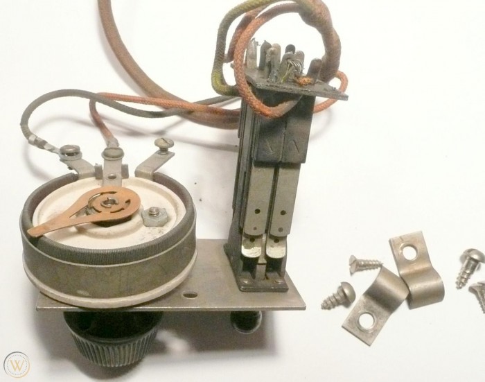 vintage-rca-victor-electrola-ve-26x_1_f42c4892d77a6931cec56911d990508c.jpg