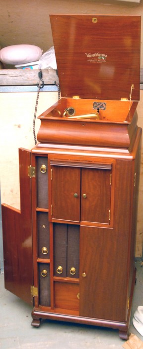 Pooley 788 light mahogany Finish.jpg