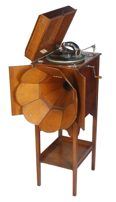 primaphone cabinet grand.jpg