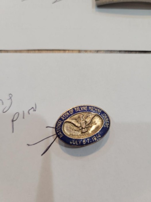 gadgets galore 2.jpg