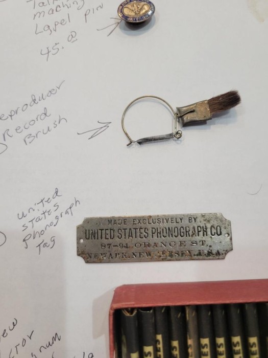 gadgets galore 4.jpg