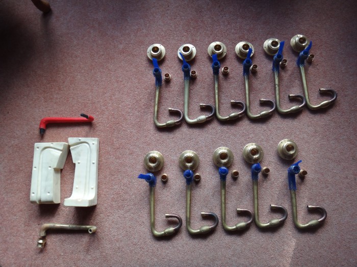 2. Pattern details and unplated tonearms.