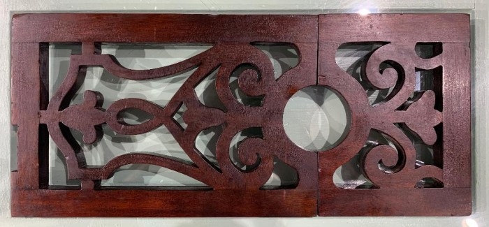 Amberola B(1) Top Grill.jpeg