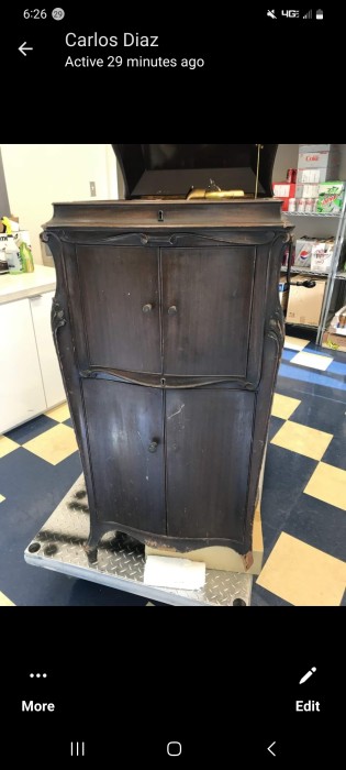 Screenshot_20230206_182632_One UI Home.jpg