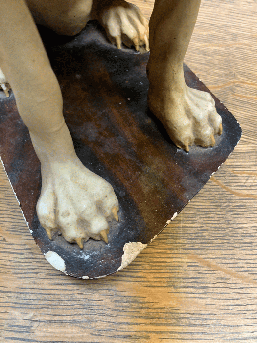 Notice the faux wood grain on the base