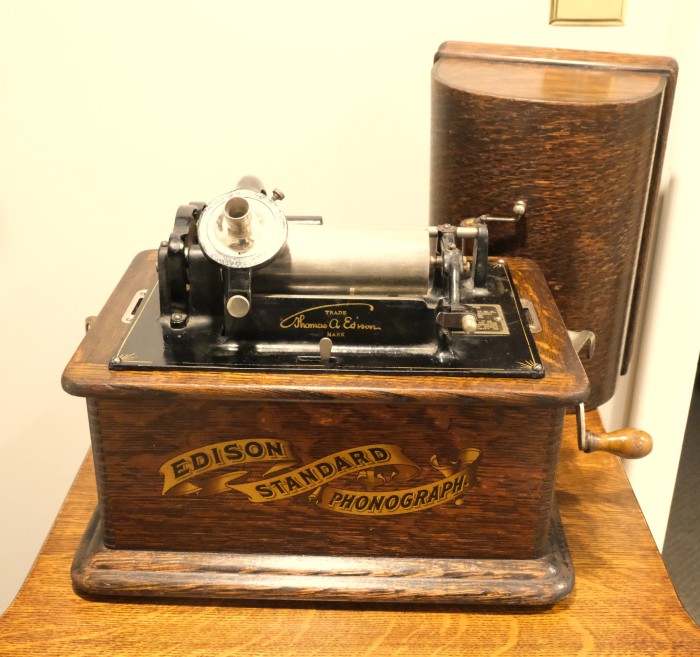 Edison Standard Banner (3).JPG