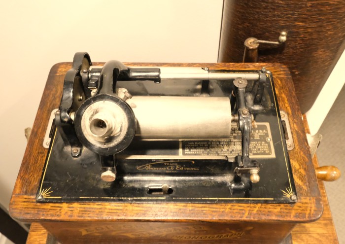 Edison Standard Banner (4).JPG