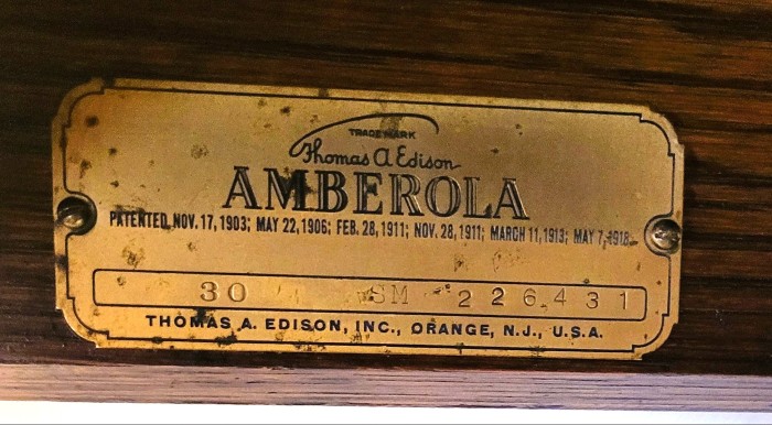 Babson Amberola (7).jpg