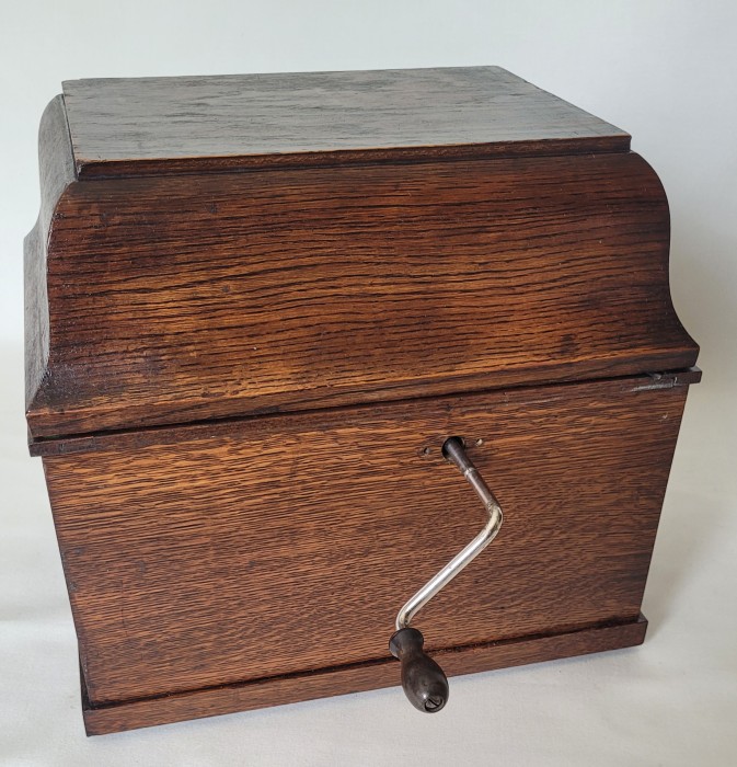 Babson Amberola (5a).jpg