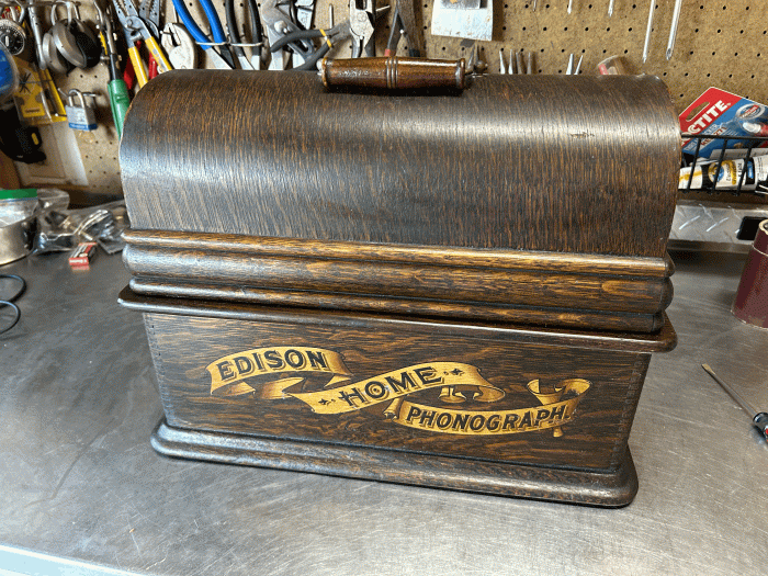 Home A &quot;long green&quot; - $375