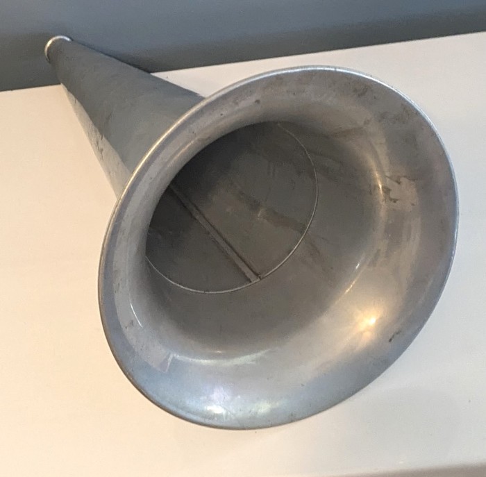 14-inch Columbia Horn (1).jpg