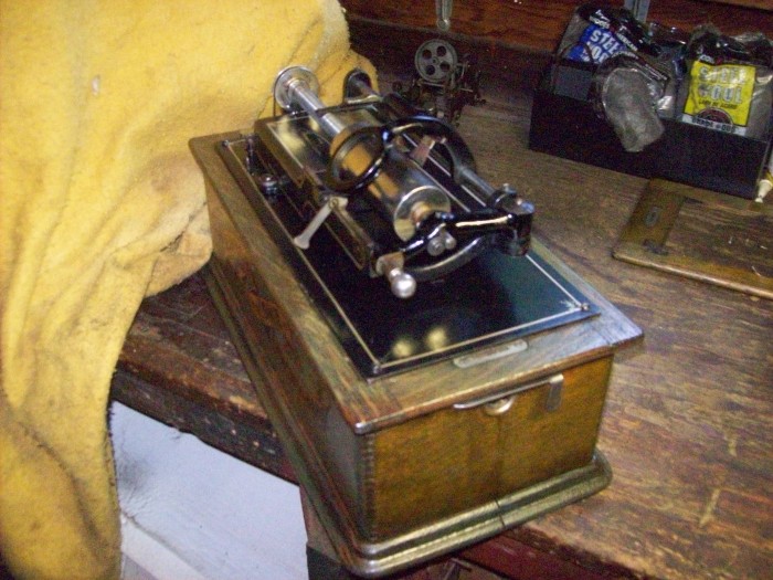 H116714 endgate view see brush I added.JPG