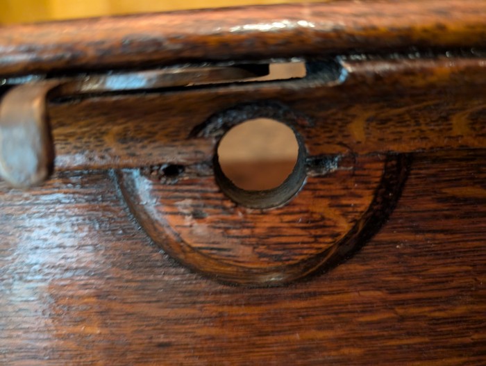 BKT crank hole 2.jpg