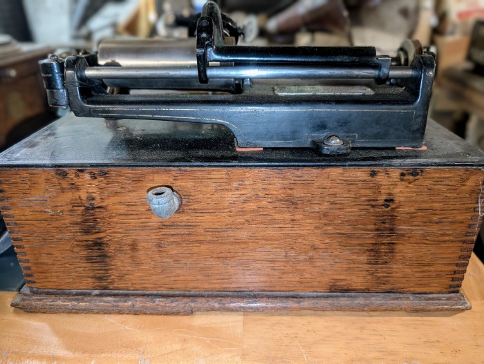 Mystery Edison 9.jpg