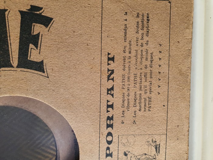 Pathé sleeve.jpg