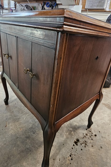 Side2.jpg