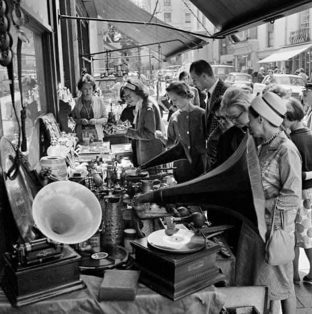 465061792_525028027043457_8683330464889468469_n portobello 1963.jpg
