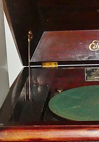 lid prop.JPG