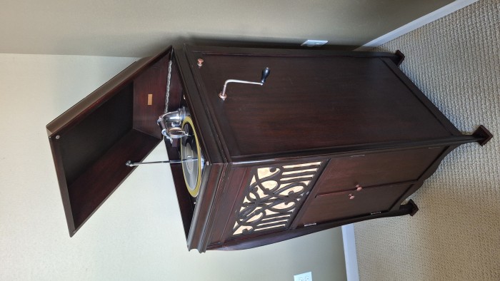 Bel Canto Astoria Phonograph Sept 2024 (15).jpg