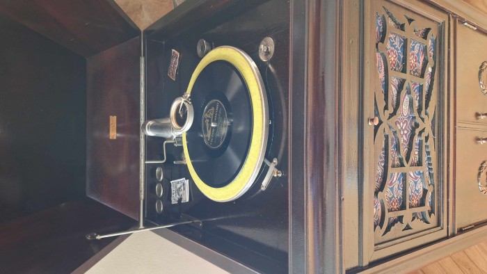 Grand Opera  Majestic model 5a.jpg