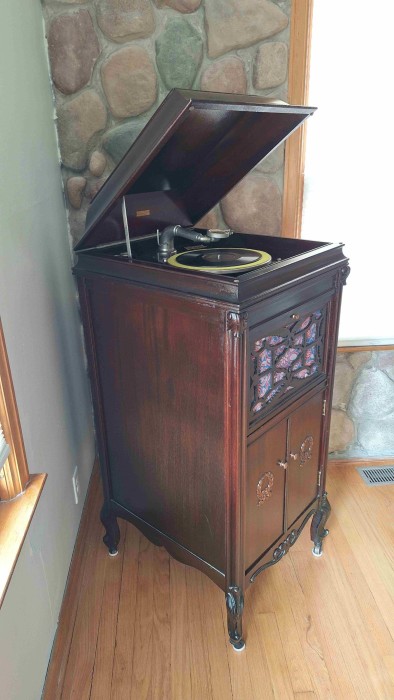 Grand Opera  Majestic model 3c.jpg