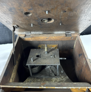 Not my image, I got this one off an auction side from one in bad shape since my motor is disassembled, same motor nonetheless; You can't lay out the parts piece by piece, resistor by capacitor and expect to get an answer such as &quot;Ah yes, that is a 1948 RCA Victor 65u&quot;