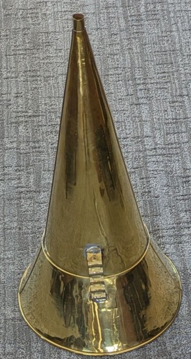 Horn (1).jpg