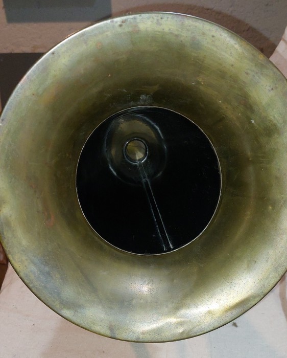 Victor E 45582 F.jpg