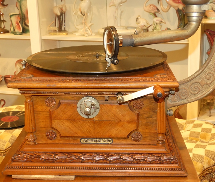 Pathe 120 with 14-inch disc 3.JPG