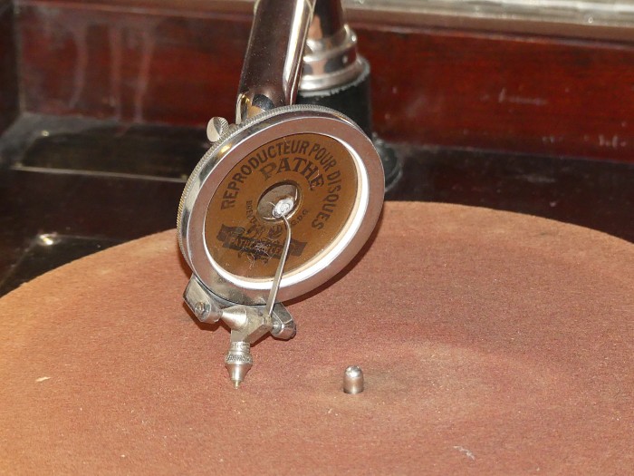 Model 100 Pathe Concert reproducer.JPG