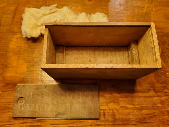 Box1.jpg