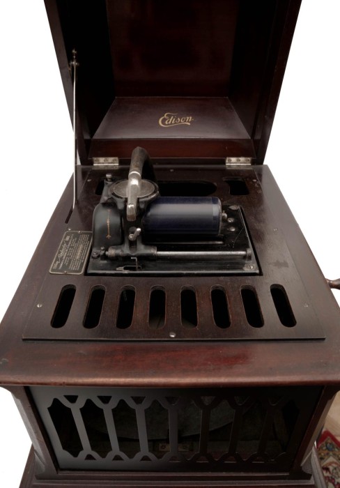 Edison Amberola B5 - 1.jpg
