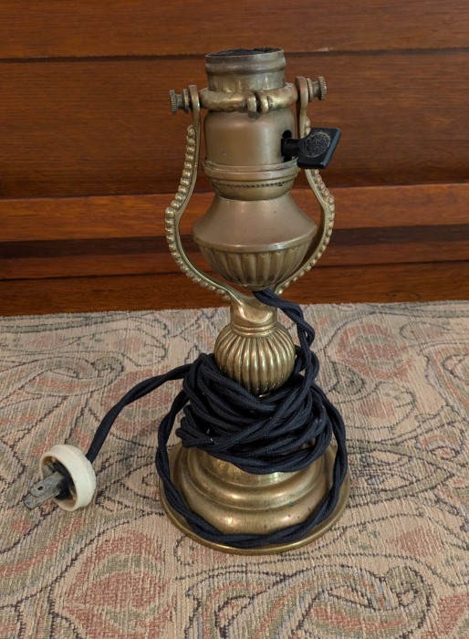 Edison Lamp.jpg