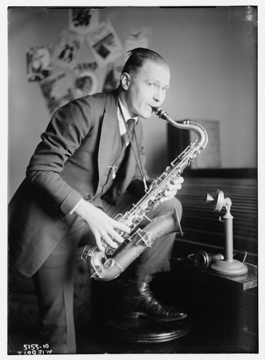 Wiedoeft, Rudy 1920.jpg