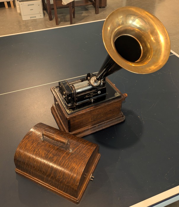 Edison Fireside A (12).jpg